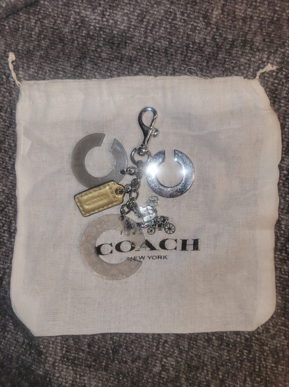 Vintage Coach Horse and Carriage Large Signature C Charm EUC - Picture 3 of 3